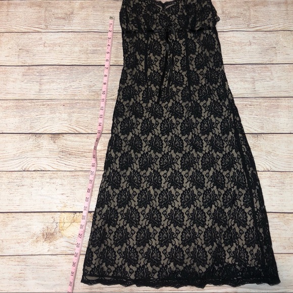 Express Strappy Black Lace Midi Dress - Picture 4 of 7